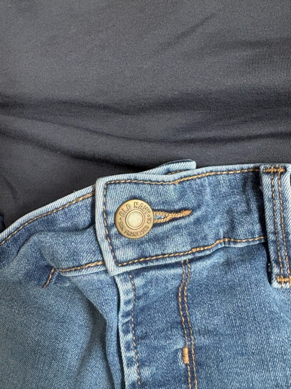 Old Navy Maternity Rockstar Super Skinny Full Panel Jeans Size 8 Medium Wash - Picture 3 of 10